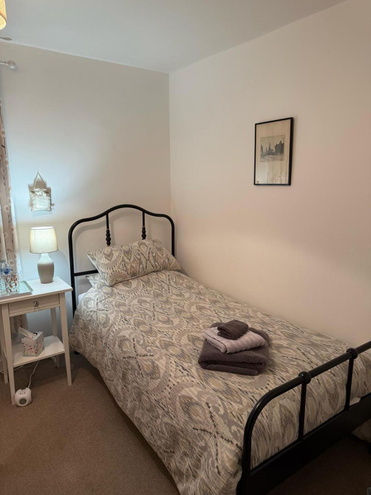Single Room With Beautiful Garden Единбург Екстер'єр фото