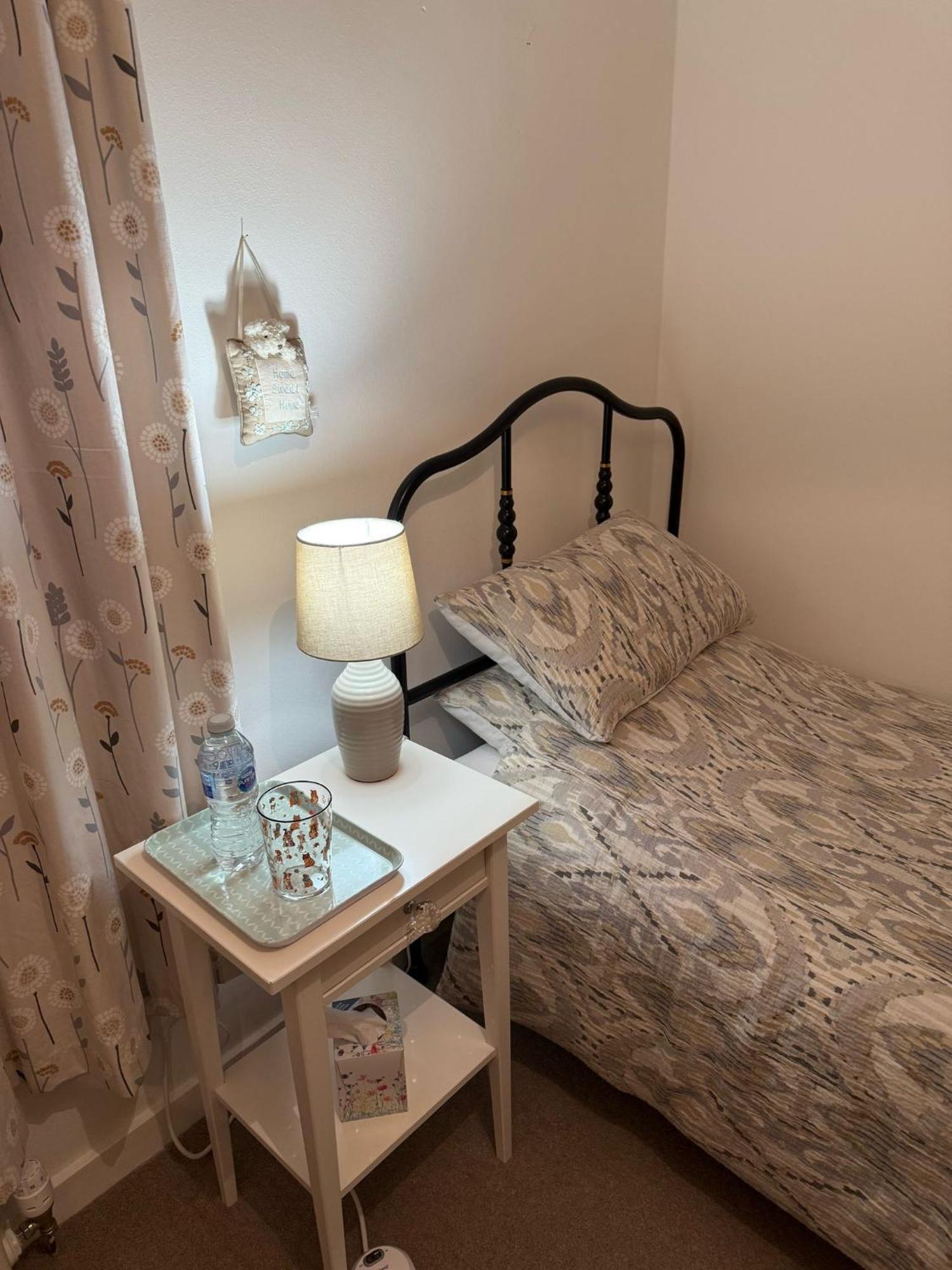 Single Room With Beautiful Garden Единбург Екстер'єр фото